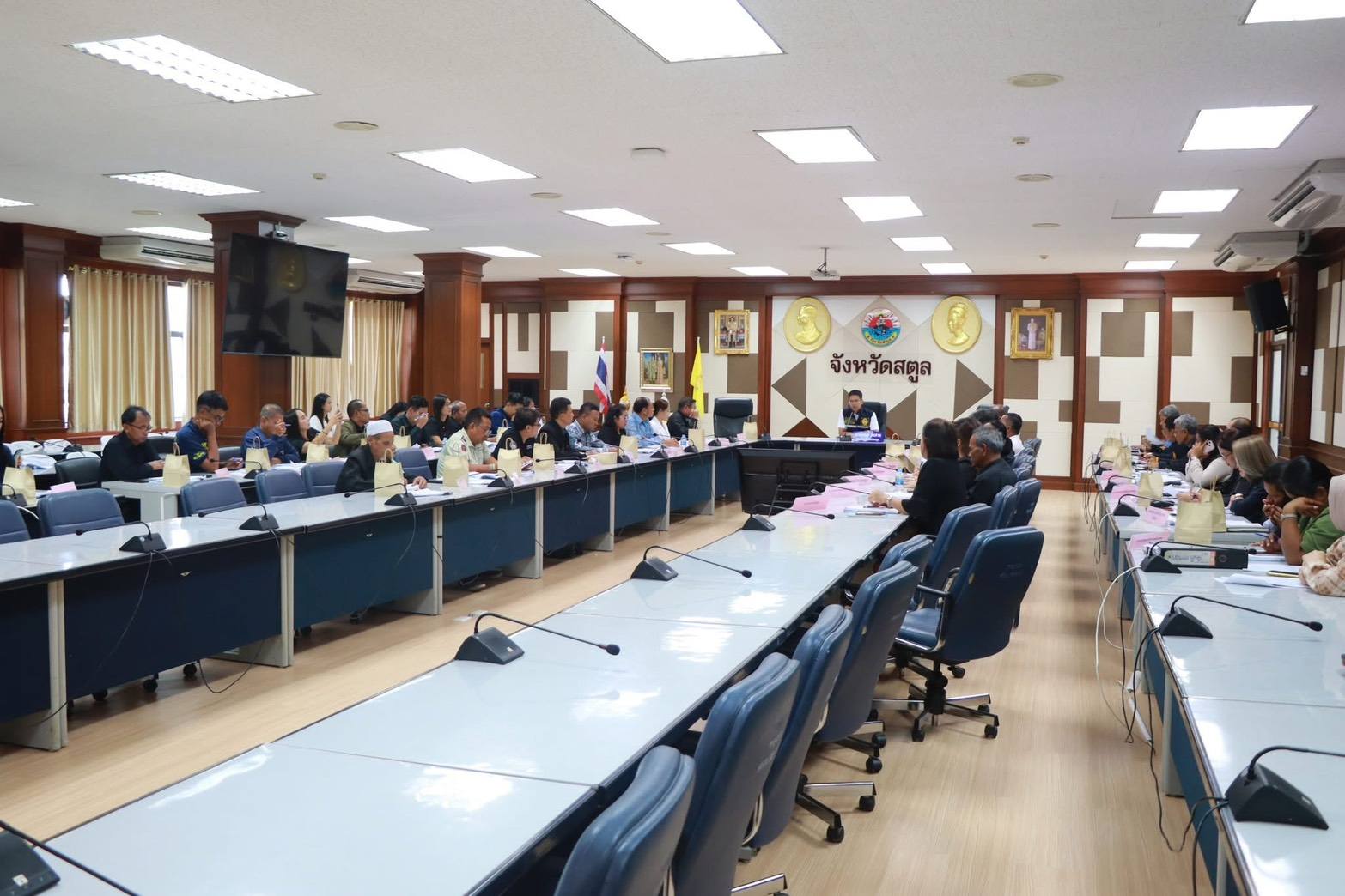 title - ปฏิรูปที่ดินจังหวัดสตูล ร่วมประชุม คทช.จังหวัดสตูล ติดตามความคืบหน้าการจัดที่ดินทำกินให้ชุมชนตามนโยบายรัฐบาล